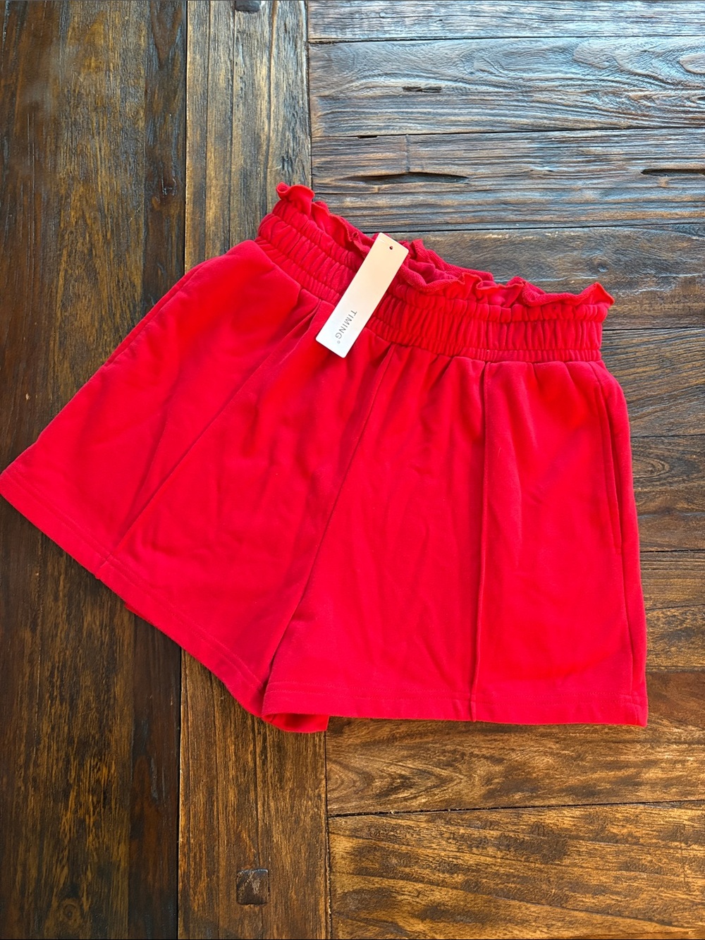 Timing Red Ruffled Elastic-Waist Women's Shorts